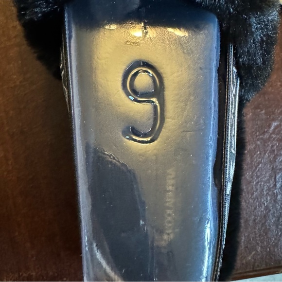 Kookaburra UGG’s. Size 9 NWT AND BOX Black in color never worn - Picture 4 of 12